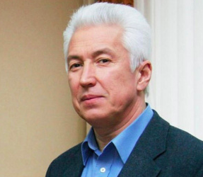 Владимир Васильев поздравил дагестанцев с Днем народного единства